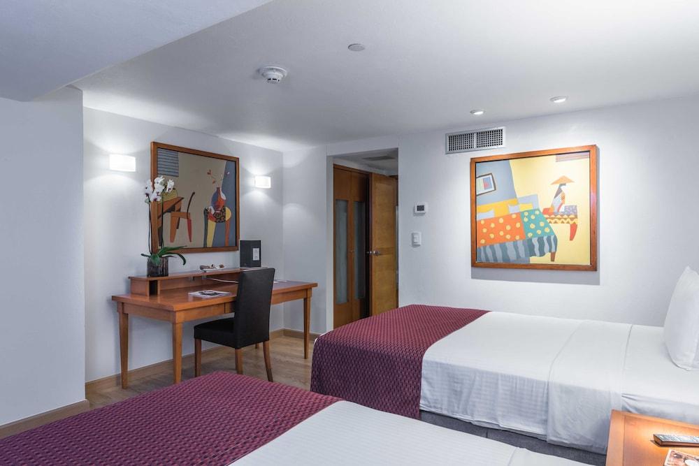 Eurostars Zona Rosa Suites Mexico City Exteriör bild A room at the hotel