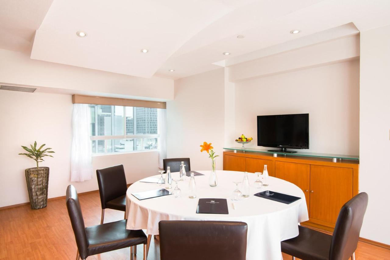 Eurostars Zona Rosa Suites Mexico City Exteriör bild Meeting room at the hotel