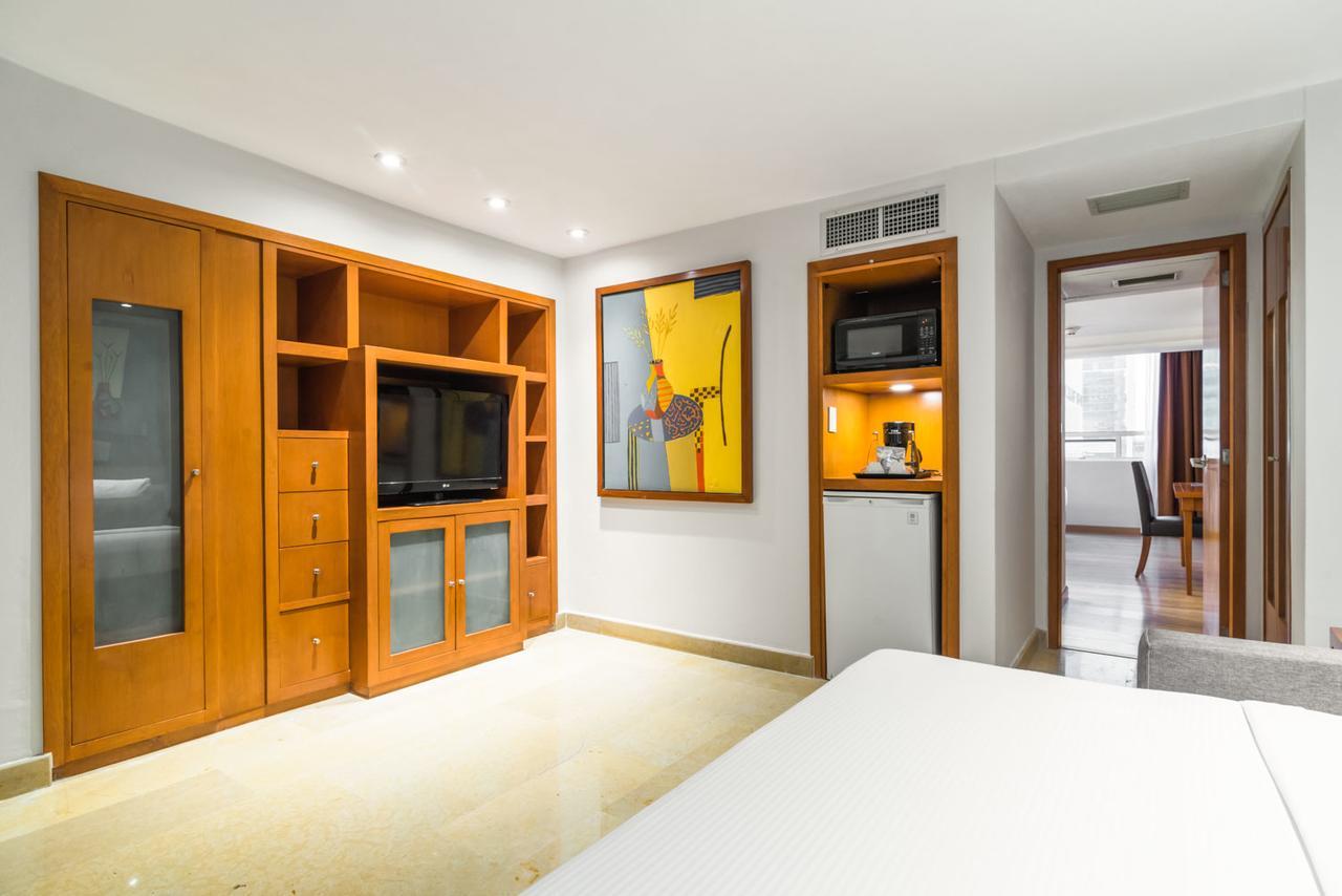 Eurostars Zona Rosa Suites Mexico City Exteriör bild A room at the hotel