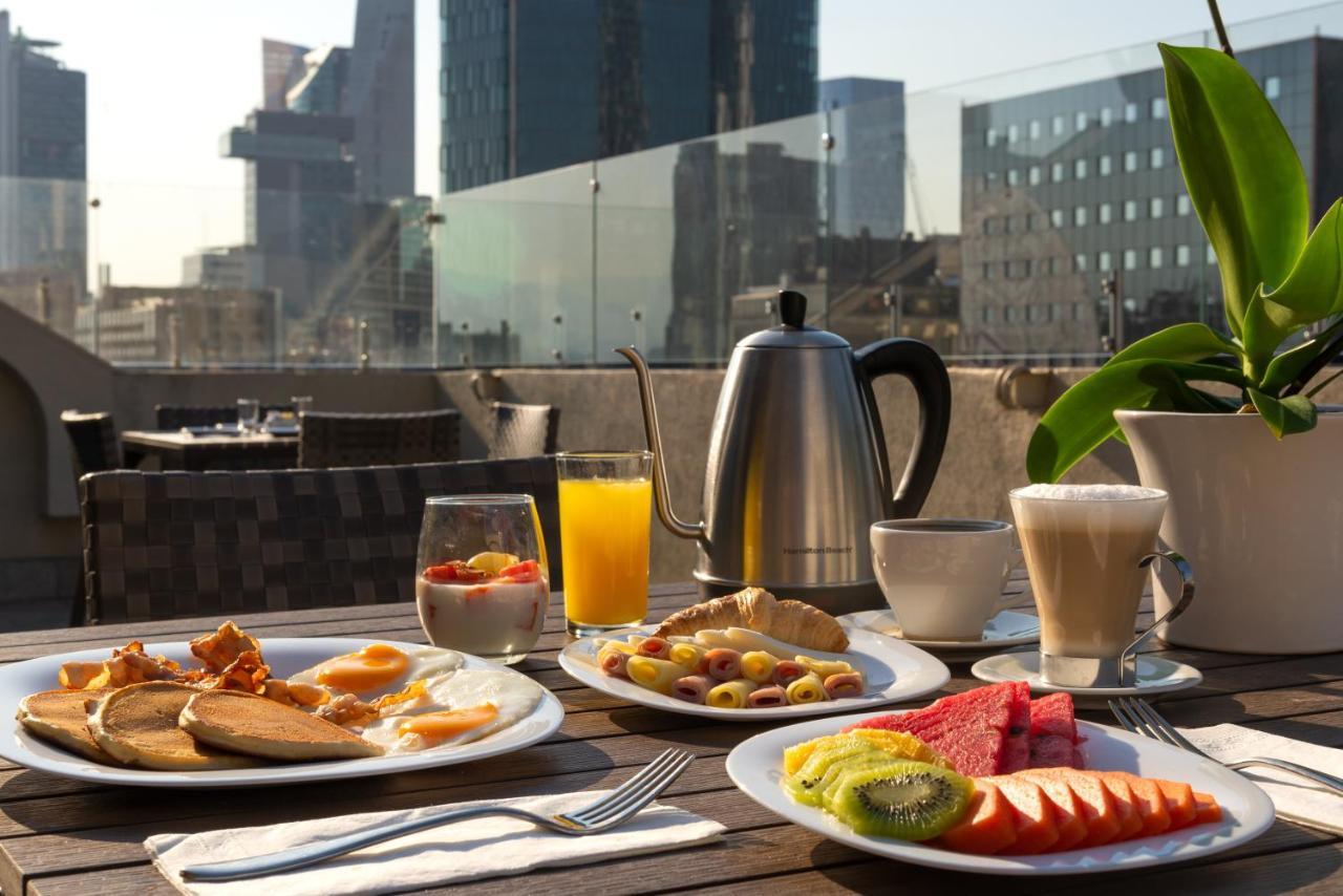 Eurostars Zona Rosa Suites Mexico City Exteriör bild Breakfast at the hotel