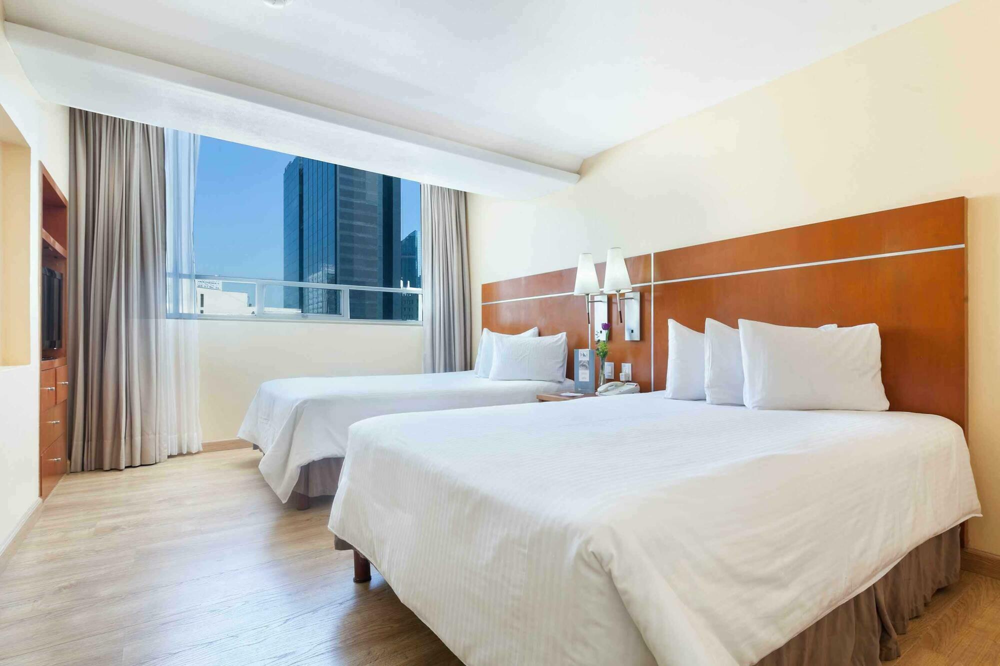 Eurostars Zona Rosa Suites Mexico City Exteriör bild A room at the hotel